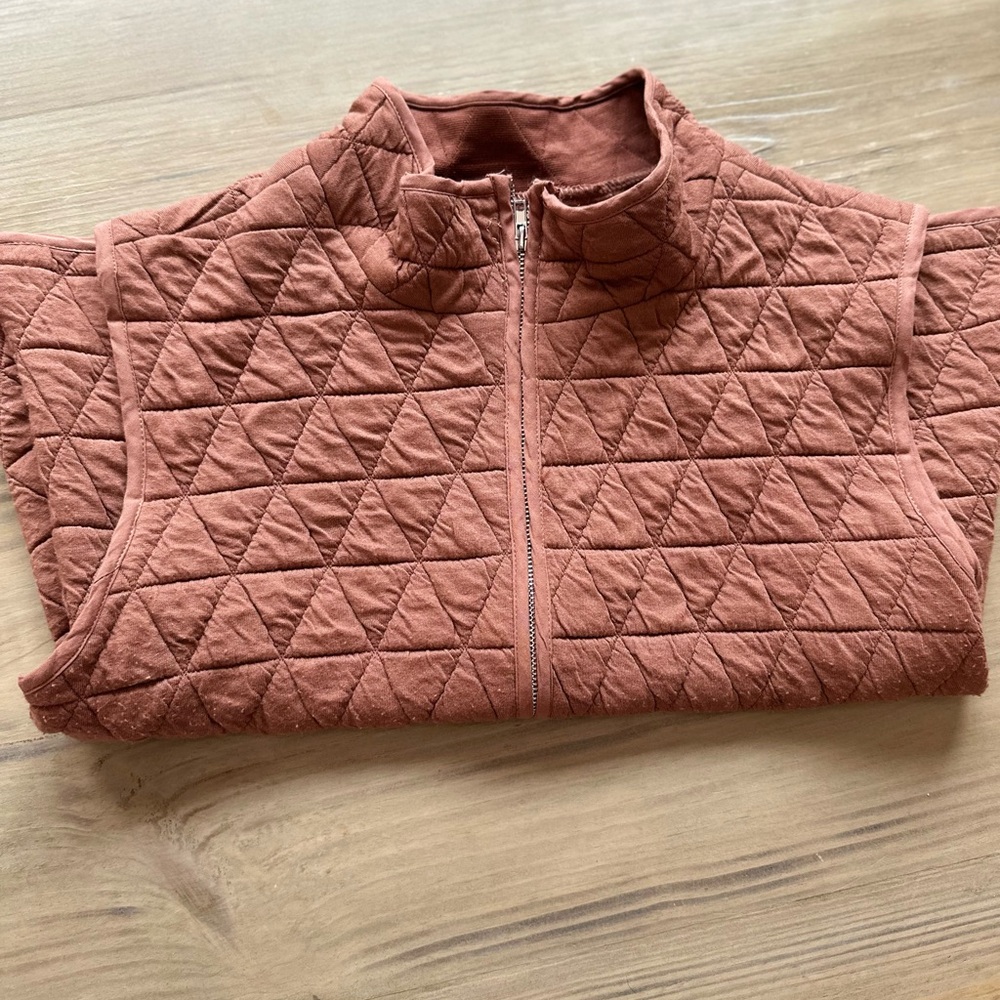 Quilted Mock Neck Vest in Rust